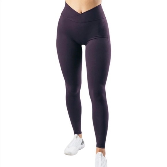 Alphalete Pants - Alphalete Amethyst SURFACE POWER LEGGING